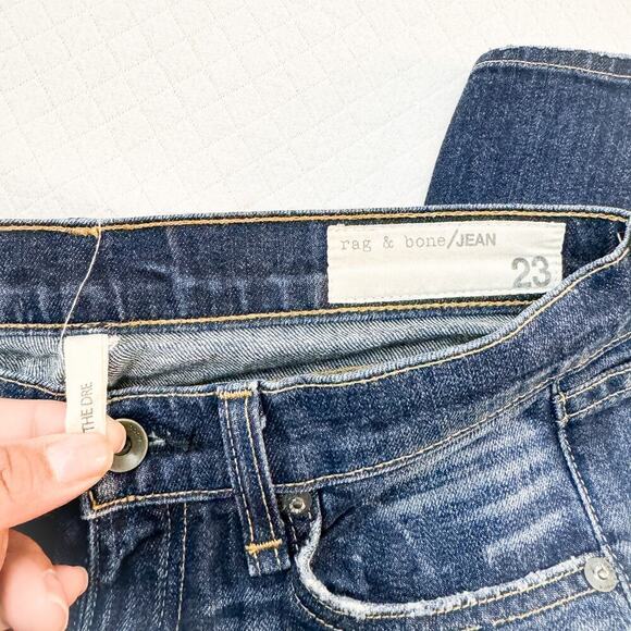 Rag & Bone The Dre Dark Wash Distressed Denim Jeans Size 23 - Picture 7 of 7